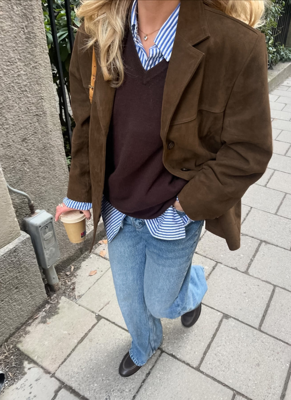 Dames bruin jack met suède-look en knoopsluiting