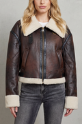 Dames kort bruin aviator jack met zachte teddykraag
