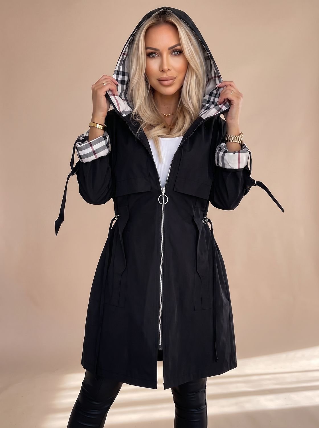 Dames lichtgewicht trenchcoat met geruite capuchon