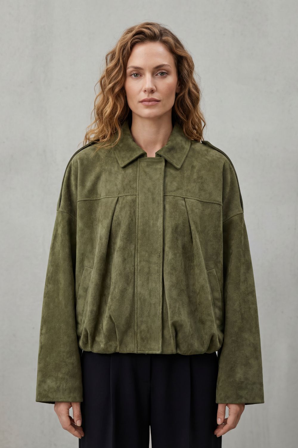 Dames oversized bomberjack met plooien en suèdelook