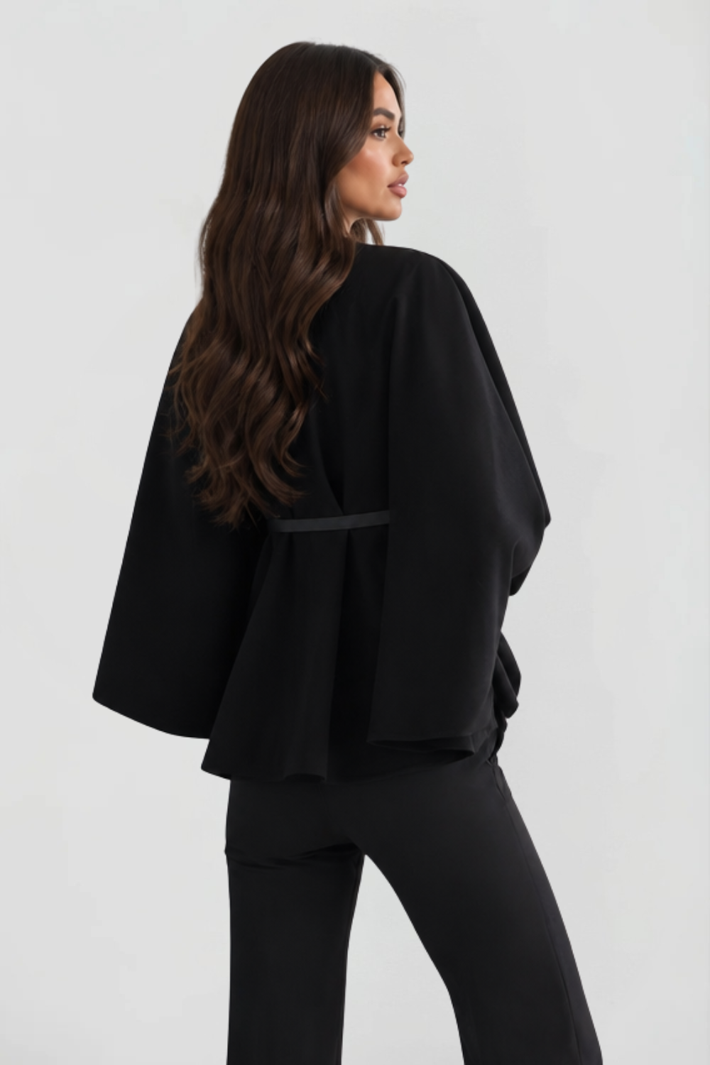 Dames oversized wollen winterjas met capemouwen