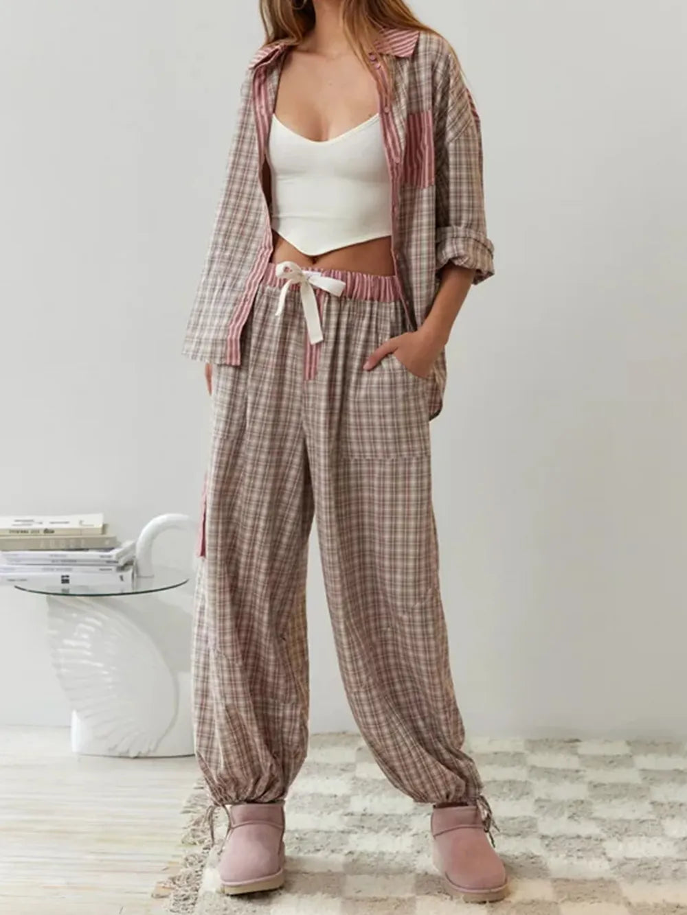 Dames pyjama met ruitdetails en lange mouwen