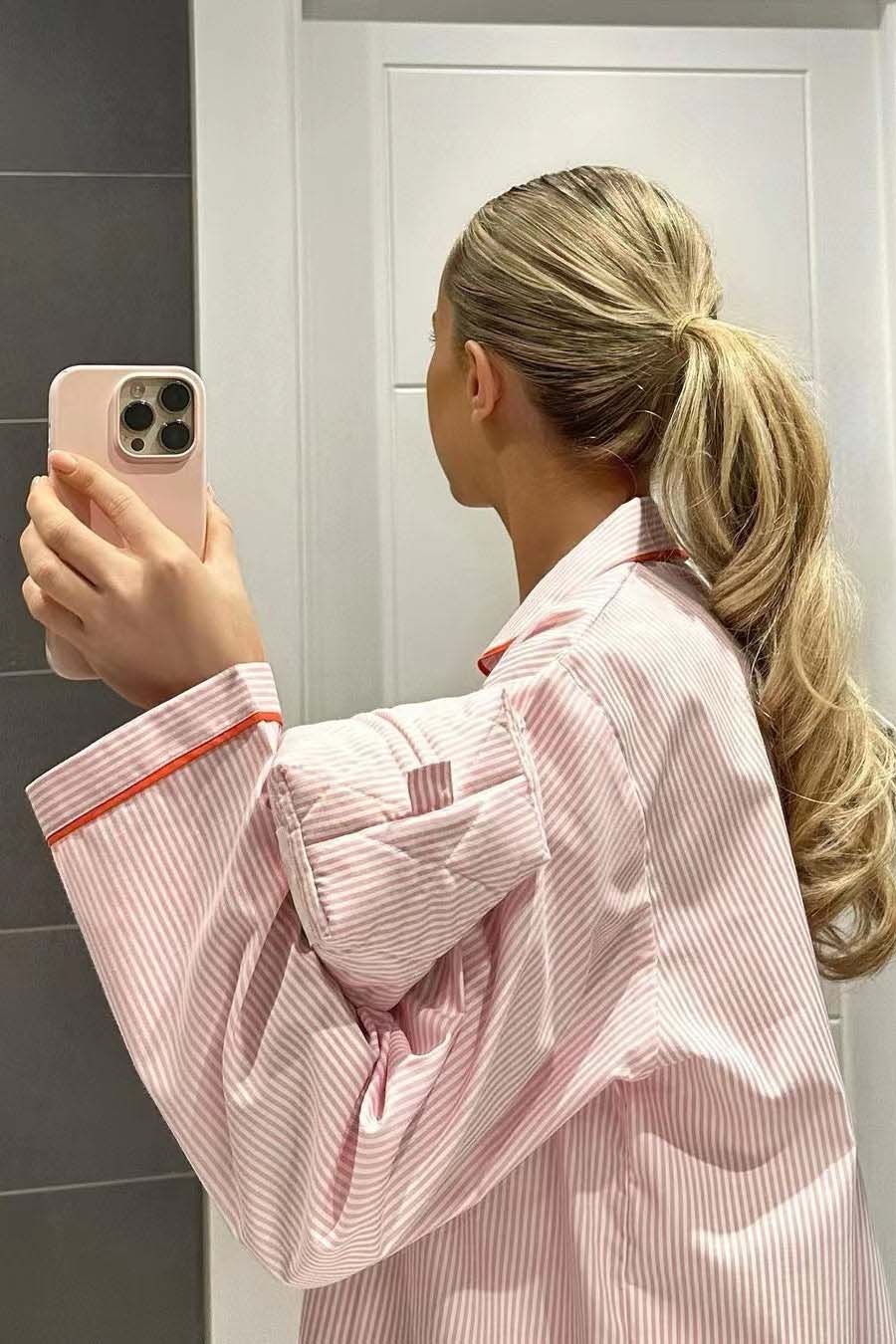 Dames pyjama set met hartjesknopen en strepen