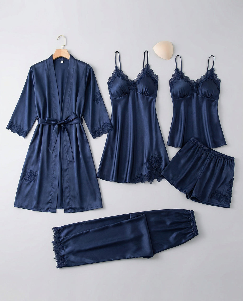Dames pyjama set met kimono en kanten details