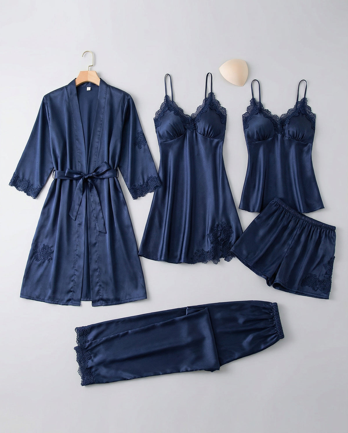 Dames pyjama set met kimono en kanten details