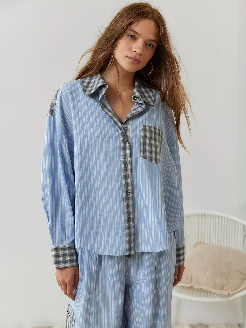 Dames pyjama set met ruitdetails en strepen