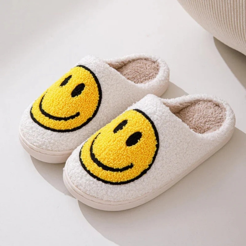 Dames sloffen met grote smiley op de voorkant