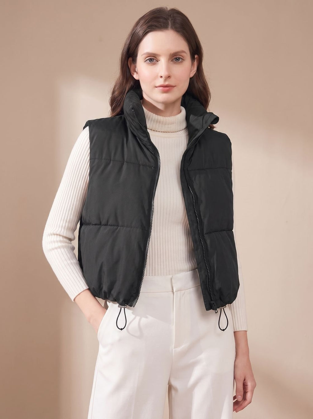 Dames ultralichte korte bodywarmer met opstaande kraag